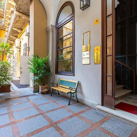 Deluxe Carlo A 2 Min Museo Egizio Turín